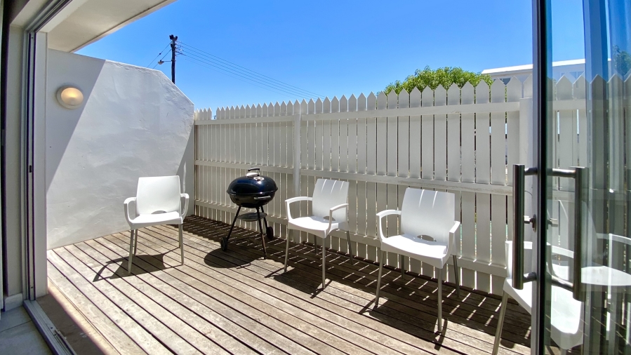 2 Bedroom Property for Sale in Elands Bay Western Cape